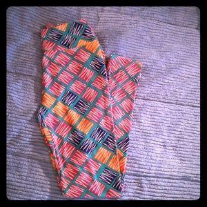NWOT LuLaRoe OS Leggings - Diamond pattern